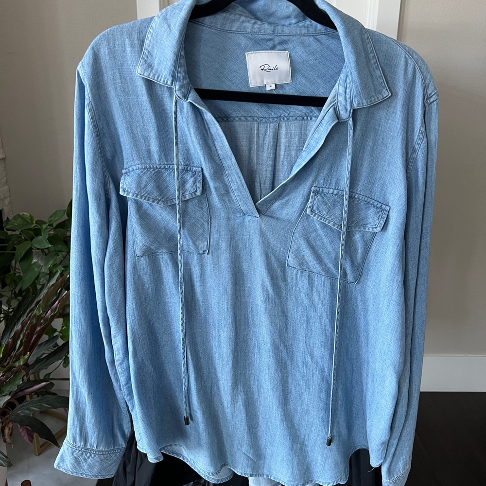NWOT Rails Chambray Pop Over Shirt Sz. Large